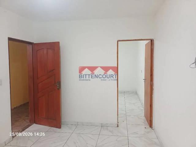 Casa / Sobrado para Locação em Várzea Paulista/SP Jardim América 2 Quartos