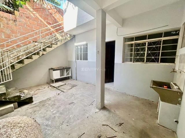 Casa / Sobrado para Locação em Várzea Paulista/SP Jardim São Paulo 1 Quartos