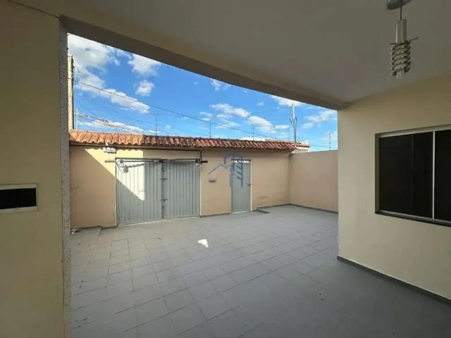 Casa / Sobrado para Locação em Vitória da Conquista/BA Alto Maron 5 Quartos
