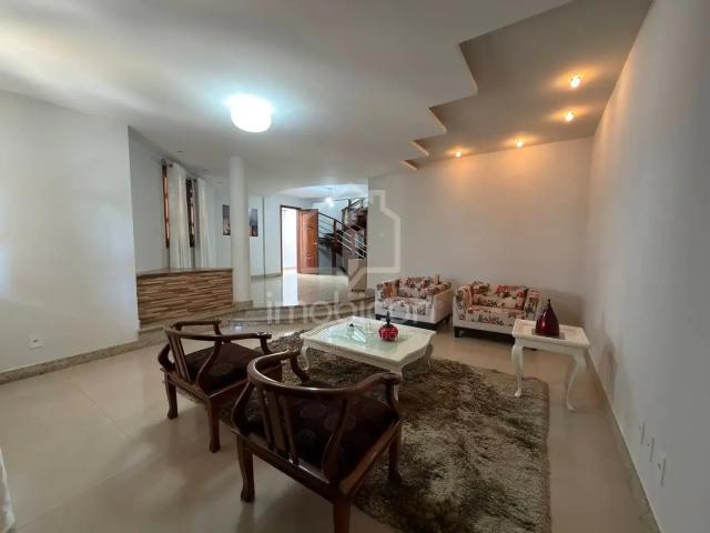 Casa / Sobrado para Locação em Vitória da Conquista/BA Candeias 5 Quartos