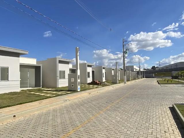 Casa / Sobrado para Locação em Vitória da Conquista/BA Candeias 2 Quartos