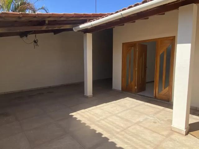 Casa / Sobrado para Locação em Vitória da Conquista/BA Candeias 3 Quartos