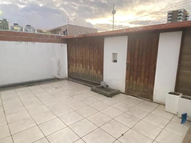 Casa / Sobrado para Locação em Vitória da Conquista/BA Recreio 3 Quartos