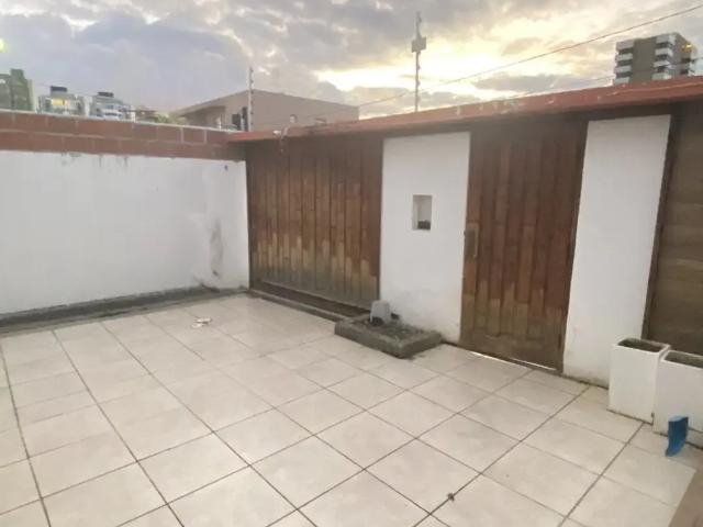 Casa / Sobrado para Locação em Vitória da Conquista/BA Recreio 3 Quartos