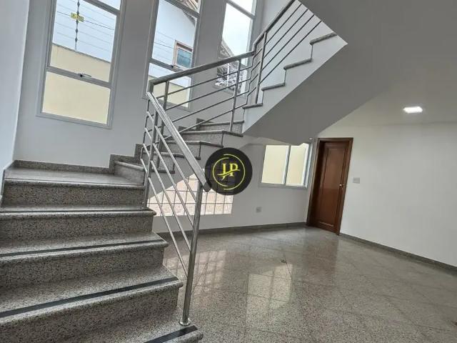 Casa / Sobrado para Locação em Vitória/ES Mata da Praia 4 Quartos