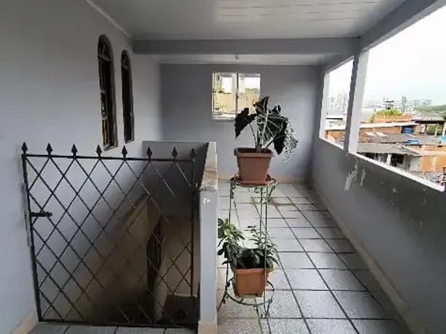 Casa / Sobrado para Locação em Vitória/ES Itararé 3 Quartos