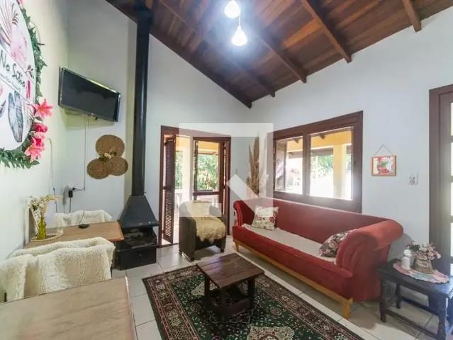 Casa / Sobrado para Locação em Viamão/RS Centro 3 Quartos