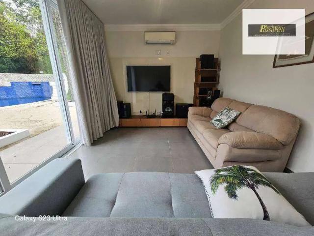 Casa / Sobrado para Locação em Vinhedo/SP Marambaia 6 Quartos