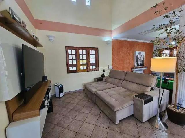 Casa / Sobrado para Locação em Vinhedo/SP Bosque 4 Quartos