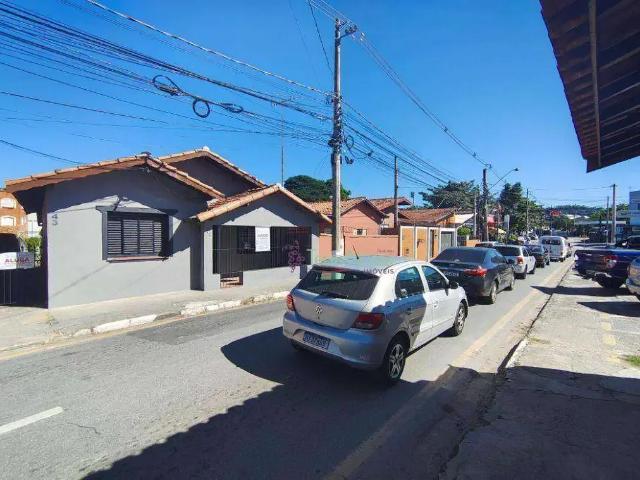 Casa / Sobrado para Locação em Vinhedo/SP Capela 3 Quartos