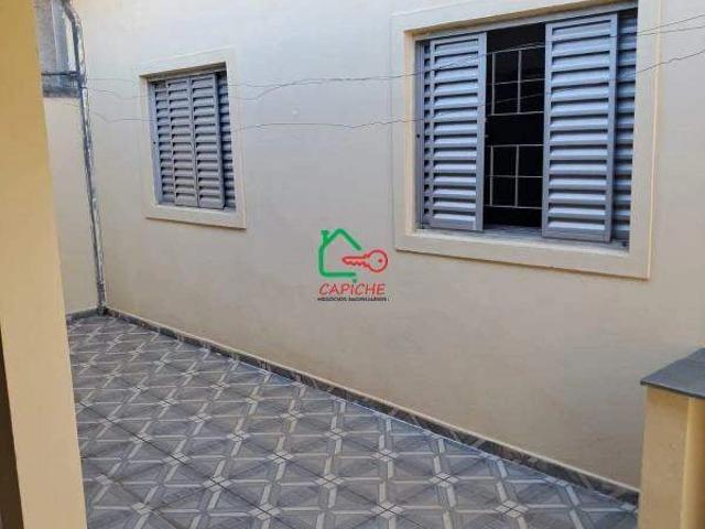 Casa / Sobrado para Locação em Vinhedo/SP Capela 3 Quartos