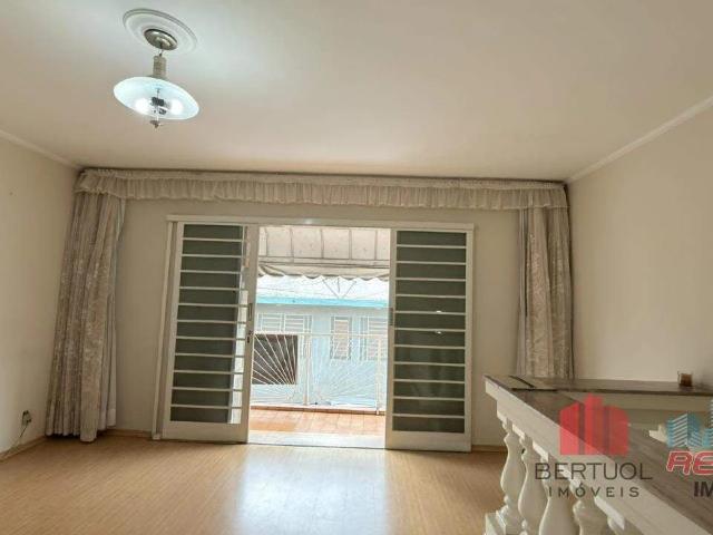 Casa / Sobrado para Locação em Vinhedo/SP Centro 4 Quartos