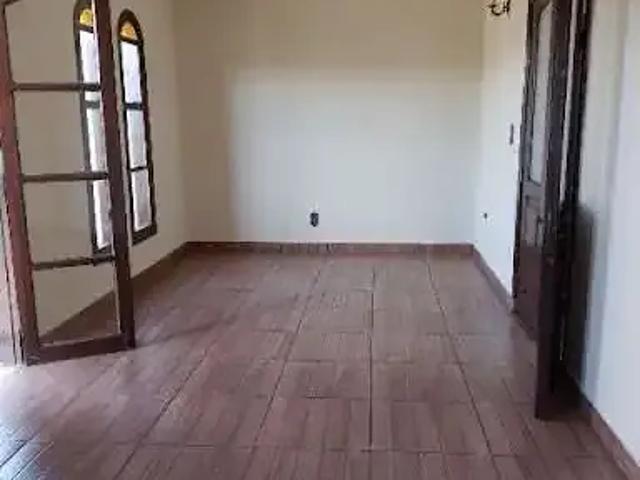Casa / Sobrado para Locação em Vinhedo/SP Centro 2 Quartos