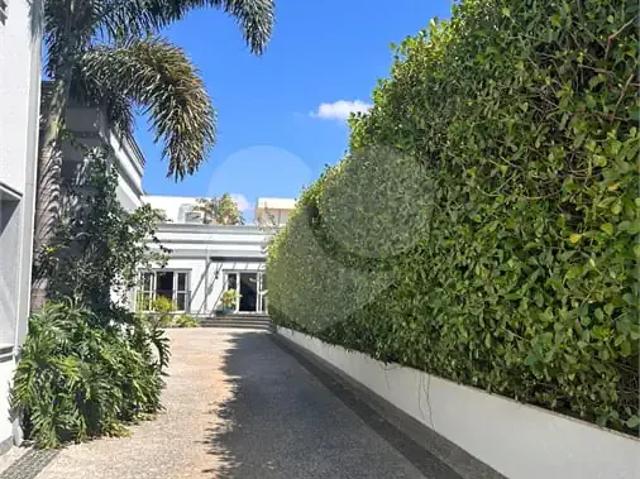 Casa / Sobrado para Locação em Vinhedo/SP Sao Joaquim 3 Quartos