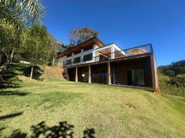 Casa / Sobrado para Locação em Vinhedo/SP Vale da Santa Fé 4 Quartos