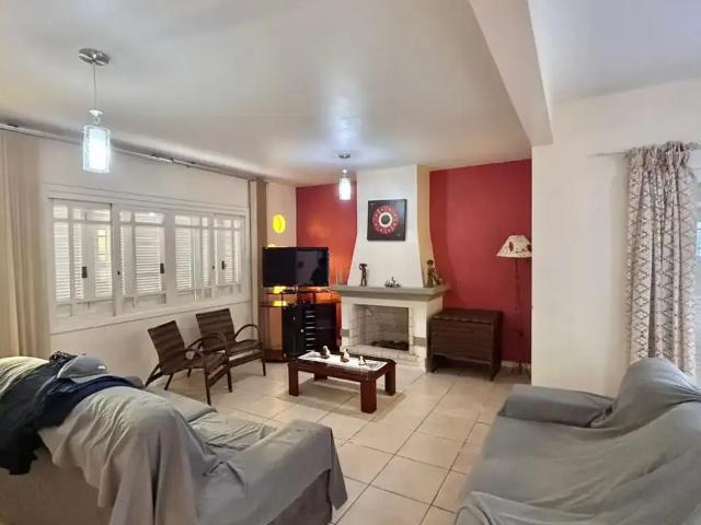 Casa / Sobrado para Locação em Xangri Lá/RS Centro 4 Quartos