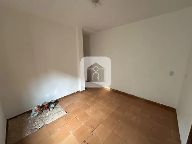 Casa sobrado para locação no bairro Jaraguá