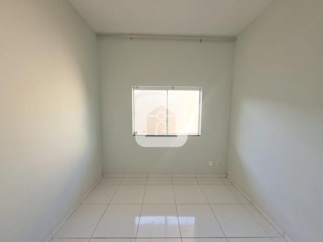 Casa sobrado para locação no bairro jardim Karaiba