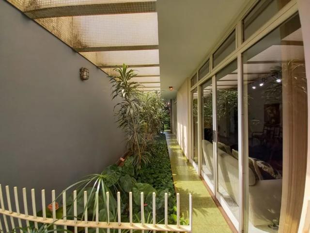 Casa sobrado para locação no bairro Tabajaras