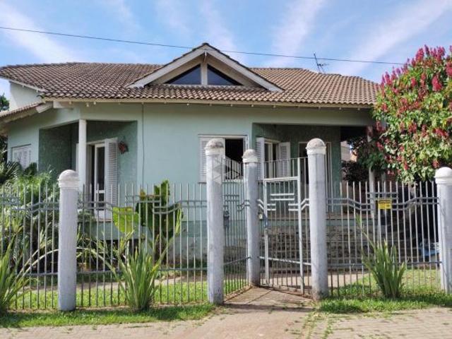 Casa Sobrado Terreno Duplo 4 Quartos 1 Suíte Piscina São Leopoldo