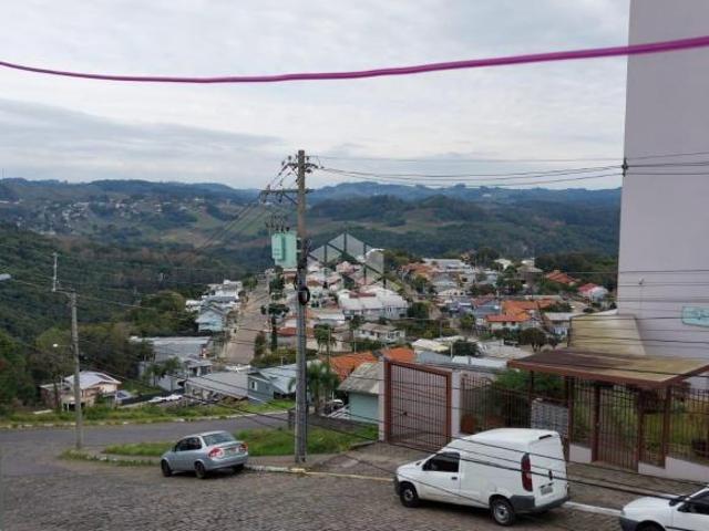 Casa sobrado Três dormitórios