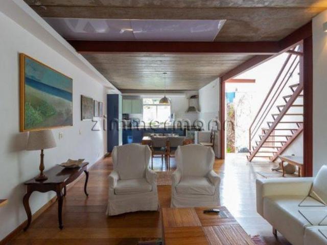 CASA SOBRADO VILA MADALENA 2 DORMITÓRIOS 1 VAGA