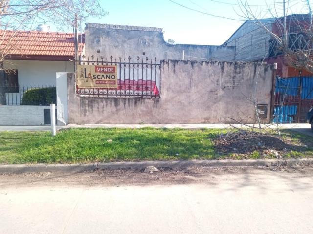 Casa sobre barrio Los Álamos en Inmomap