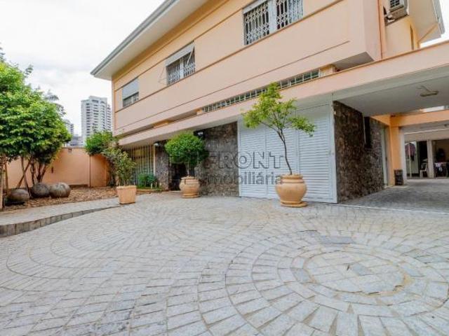 Casa sofisticada com 523m²