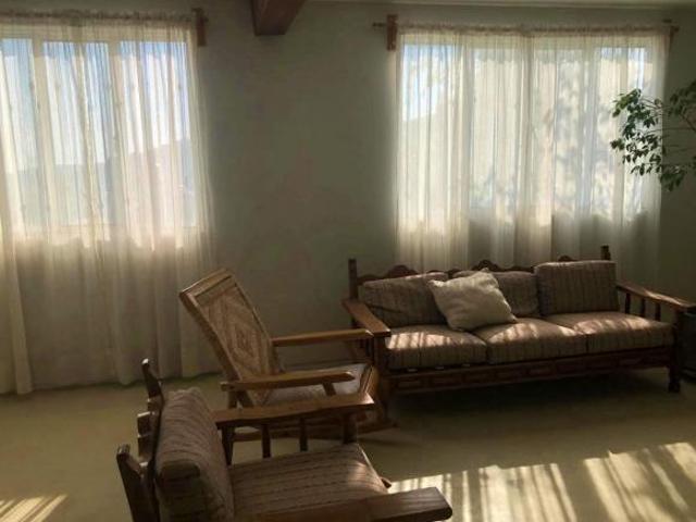 CASA SOLA, 4 RECAMARAS, HERMOSAS VISTAS A LOS VOLCANES