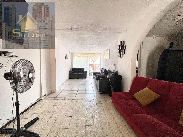 Casa sola con alberca en Civac