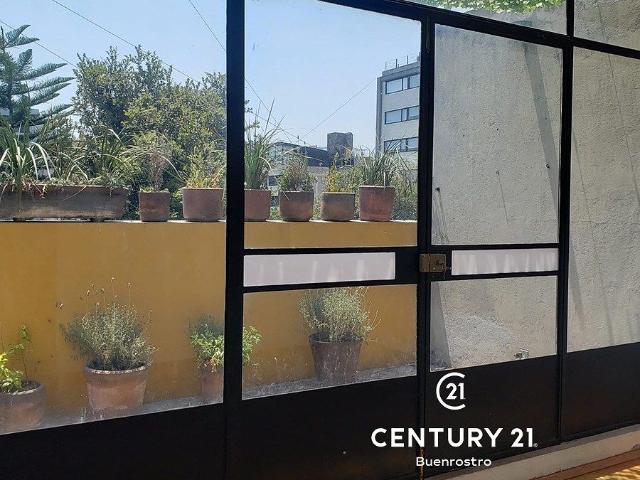 CASA SOLA EN EL CORAZÓN DE LA ROMA NORTE, CDMX