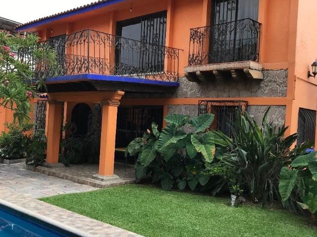 casa sola en jiutepec, mor. col bugambilias