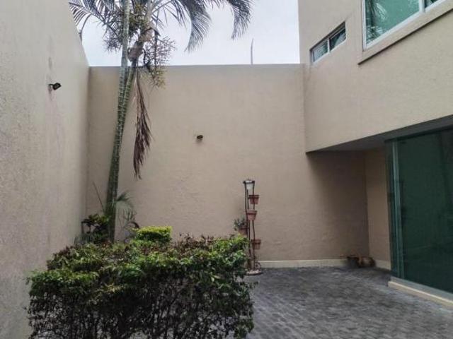 Casa Sola en La Pradera Cuernavaca MAZ 2720 Cs