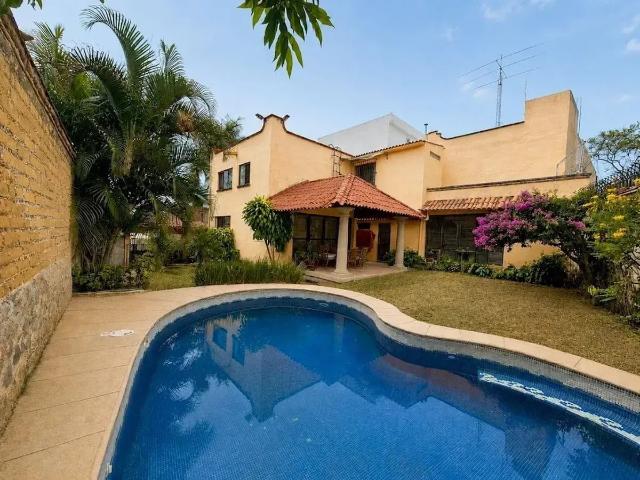 Casa Sola En Renta En Fraccionamiento Con Vigilancia, En Cantarranas, Cuernavaca