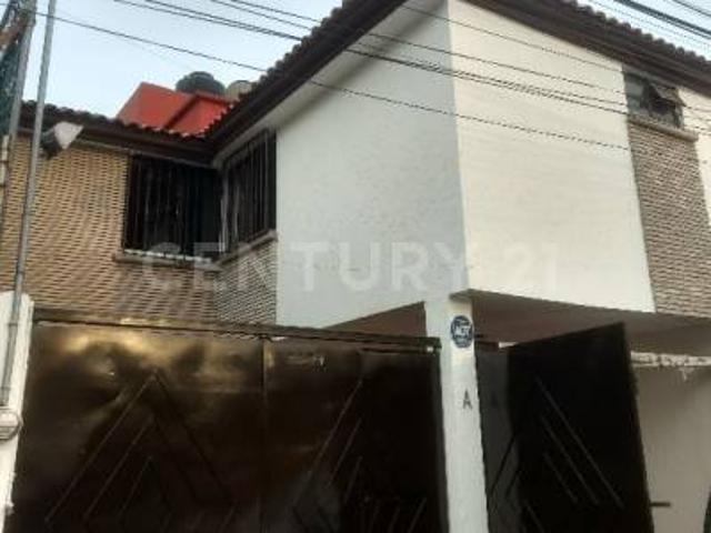 Casa sola en renta zona UVP, colonia el Cerrito, Puebla, Pue