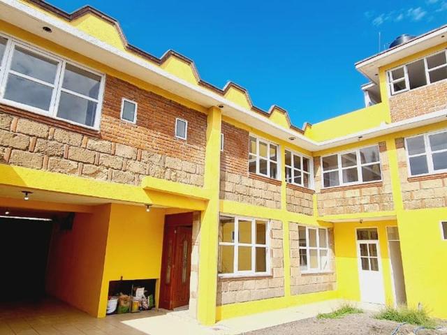Casa sola en Venta 3 rec?maras. 3.5 ba?os, 3 estacionamientos. pueblo de San Miguel Ajusco Tlalpan