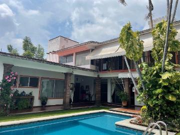 CASA SOLA EN VENTA, COL. LOMAS DE CORTES