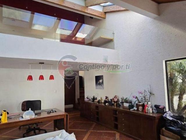 Casa Sola en venta en en fraccionamiento privado Olivar de los Padres