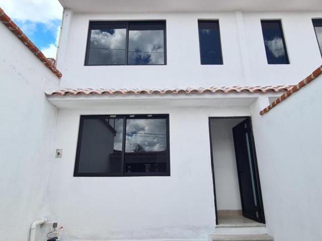 Casa sola en venta en Fraccionamiento FSTSE 2000, San Cristóbal de las Casas, Chiapas