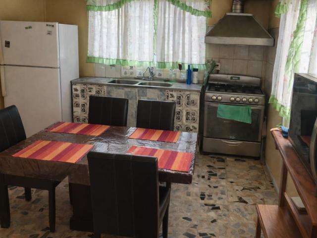 Casa sola en Venta en San Lucas Xochimanca de 410m2