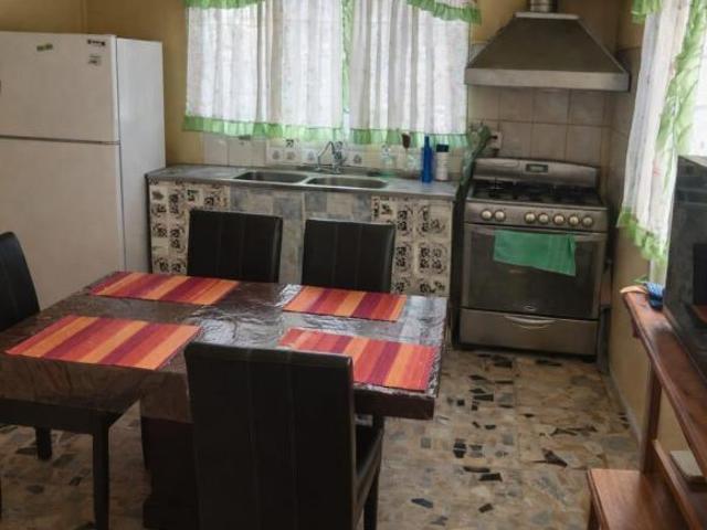 Casa sola en Venta en San Lucas Xochimanca de 410m2
