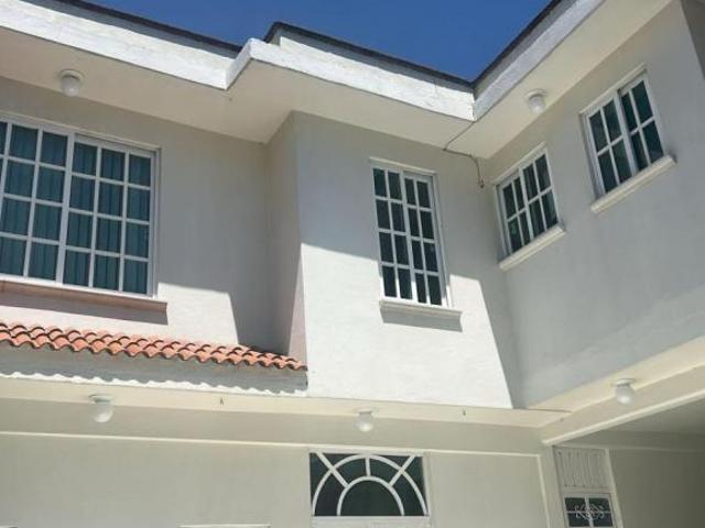 Casa sola en venta en Santa María Nativitas, Chimalhuacán, México