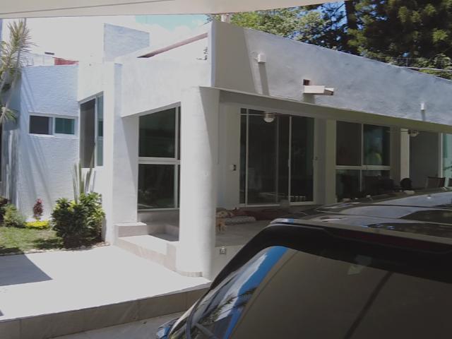 Casa sola en venta Lomas de la Selva
