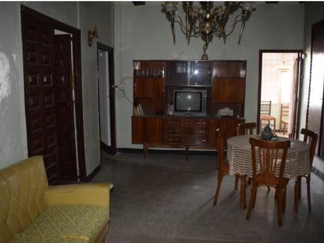 CASA SOLARIEGA EN VENTA EN CALAMOCHA