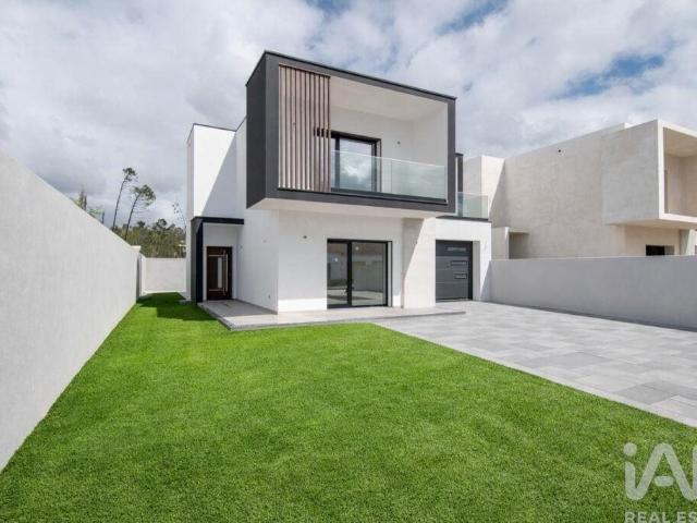 Casa T4 em Maceira de 194,00 m² 194m² Maceira