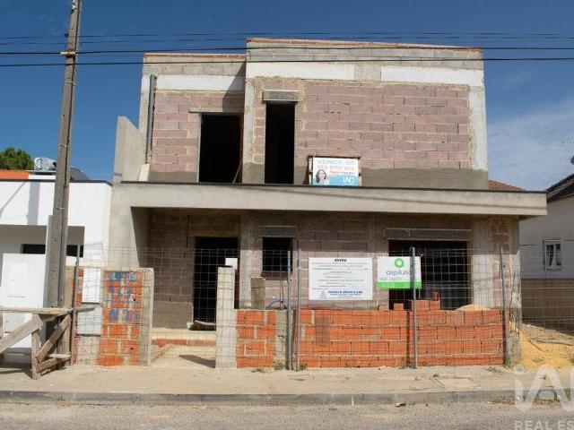 Casa T4 em Amora de 149,00 m² 149m² Amora