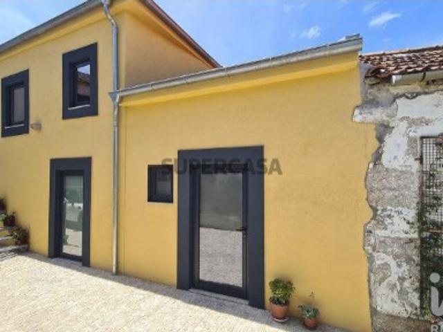 Casa T4 em Campanhã de 152,00 m²