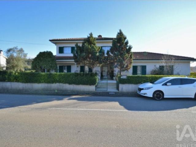 Casa T4 em Foz de Arouce e Casal de Ermio de 747,00 m²