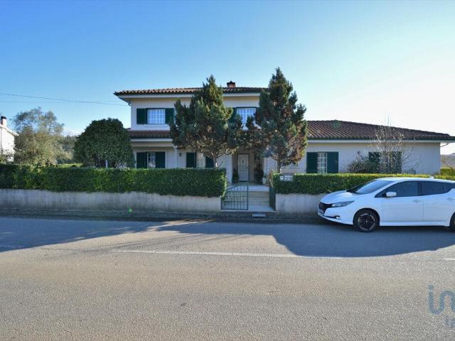 Casa T4 em Foz de Arouce e Casal de Ermio de 747,00 m²