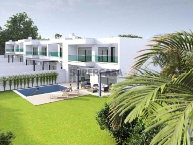 Casa T4 em Luz de 187,00 m²